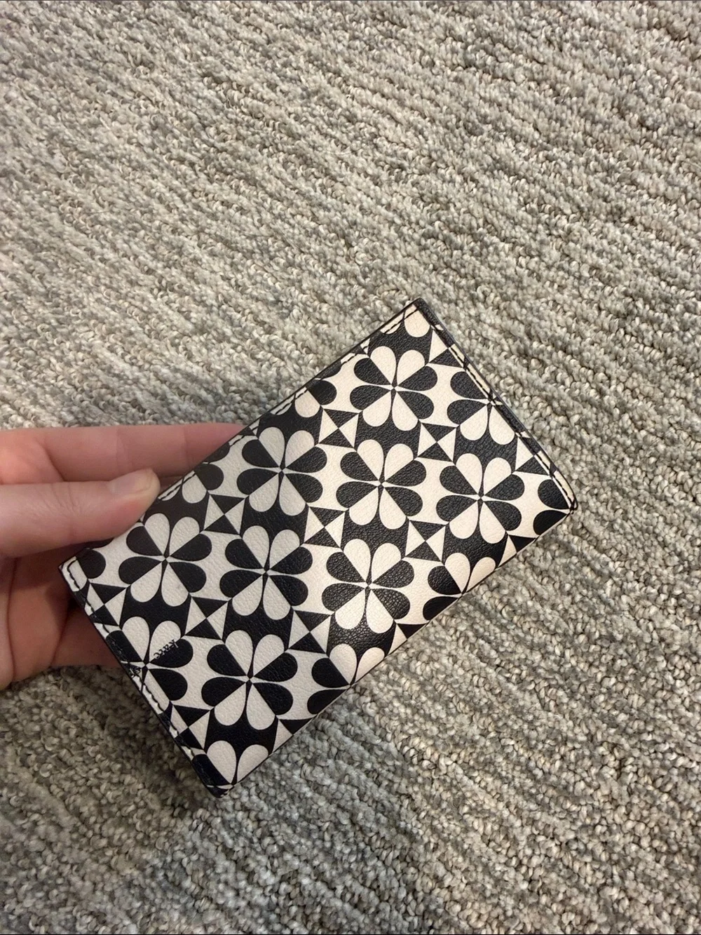 kate spade Black and Cream Floral Zip Card Holder